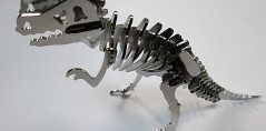 Miniatura dinozaura po procesie trawienia